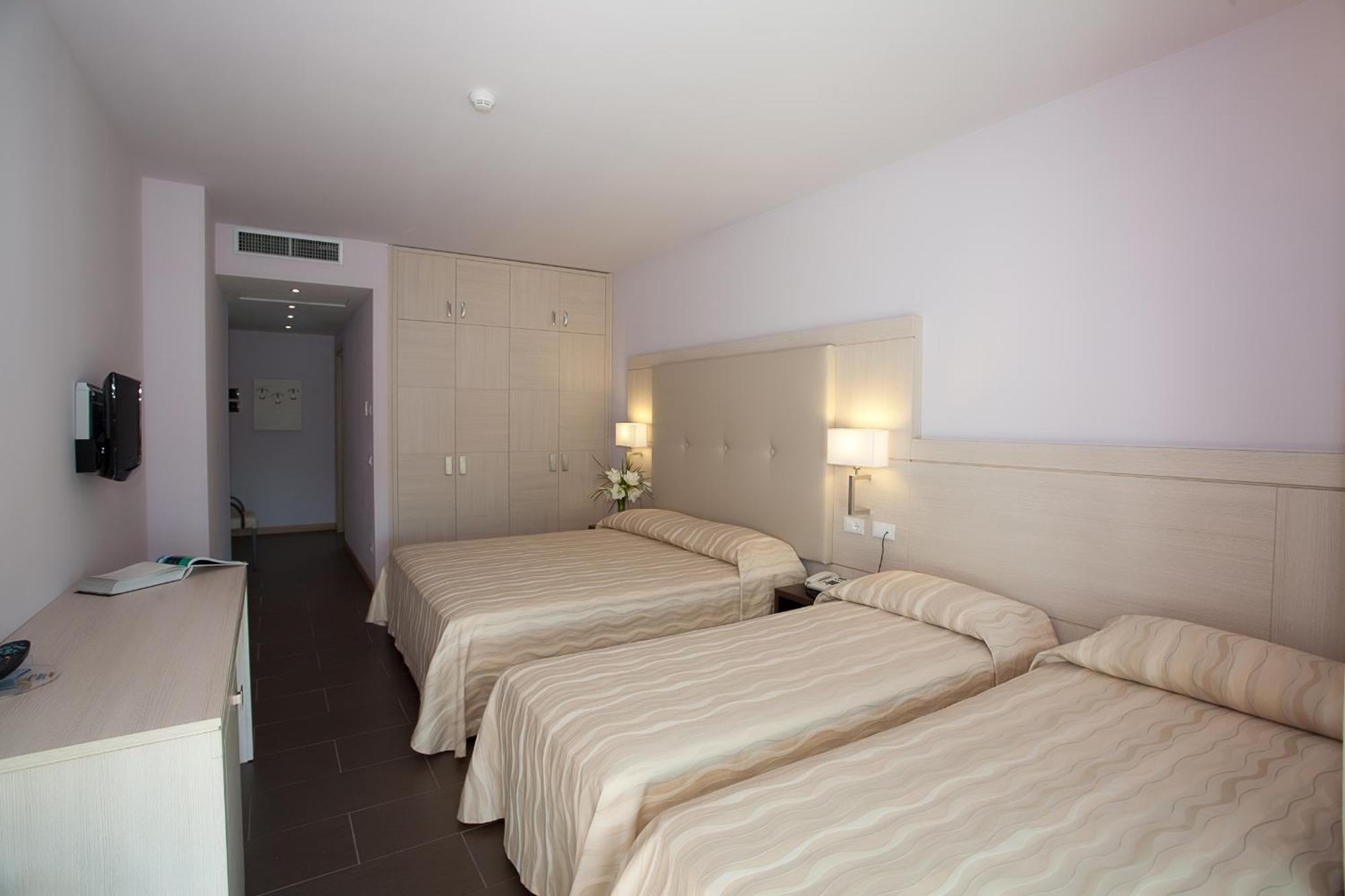 Hotel Porto Azzurro Sirmione Ngoại thất bức ảnh